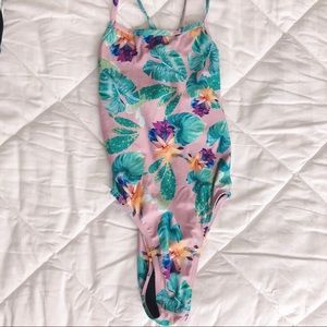Dayno II Jolyn onesie Size 26: floral cactus print
